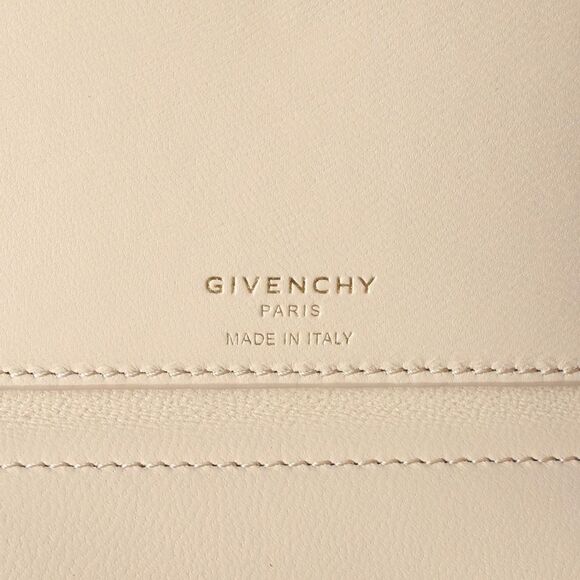 Givenchy Leather Tri-Fold Wallet Black - Picture 4 of 8